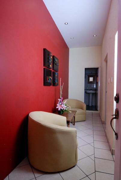 Hotel&Suites Galeria Morelia Oda fotoğraf
